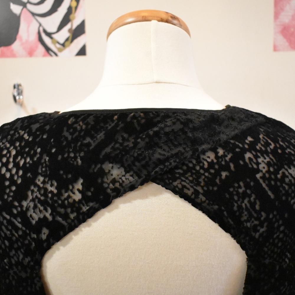 Silence & Noise Open Back Black Tunic - image 7